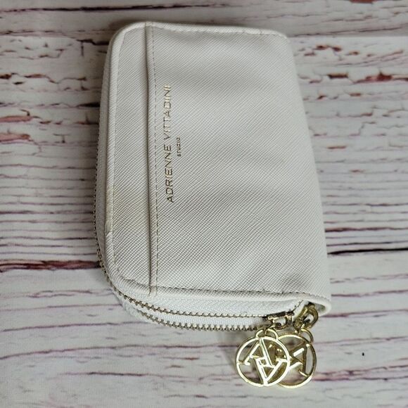 Adrienne Vittadini Small White Wallet - Picture 3 of 6